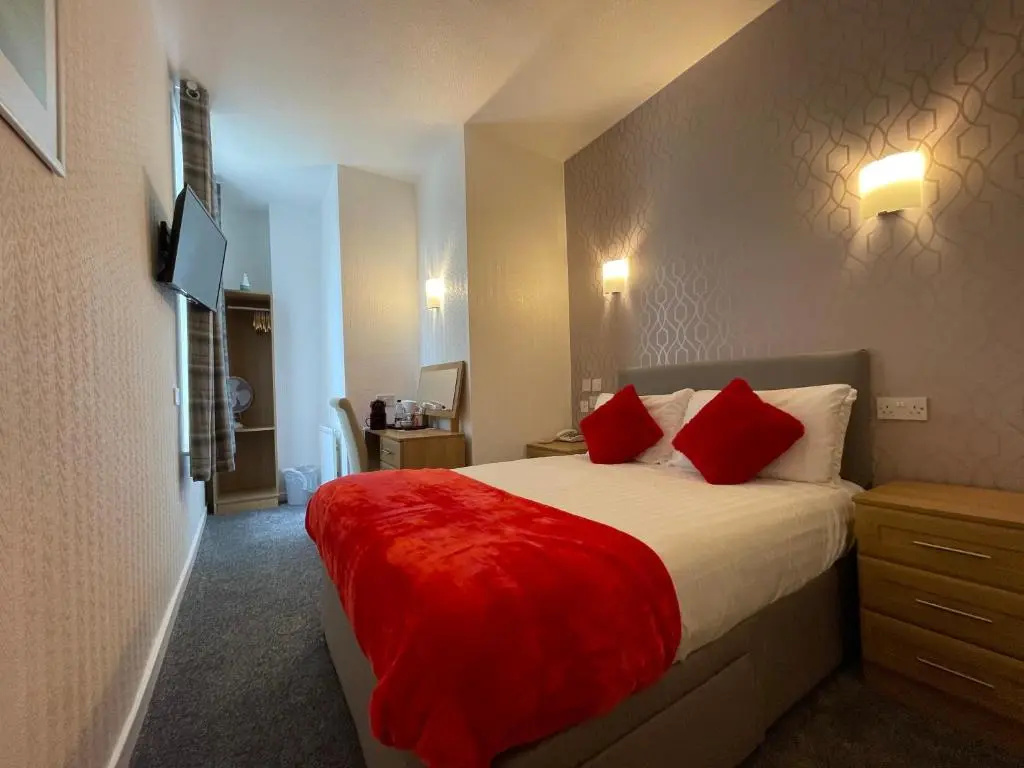 Standard Double room (full double bed)