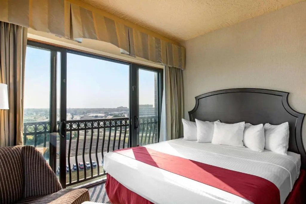 Shoreline Inn & Conference Center, an Ascend Collection Hotel - Chambres