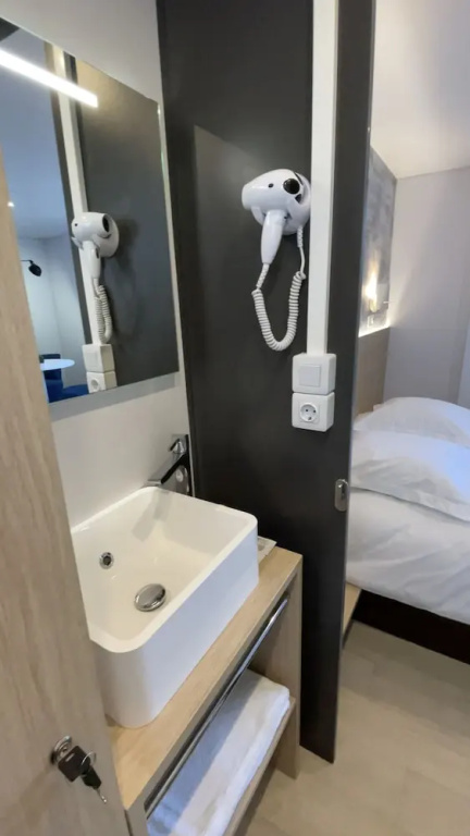 Voir la photo 4 — Camp'hotel