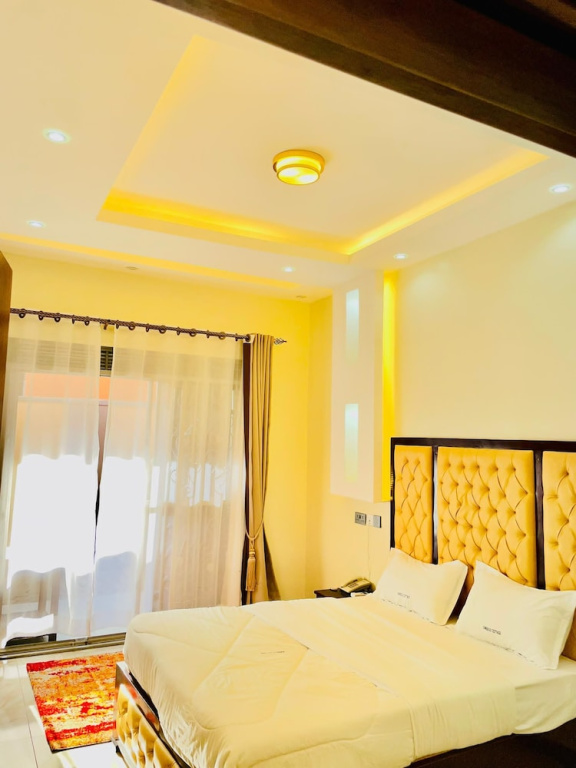 Comfort room