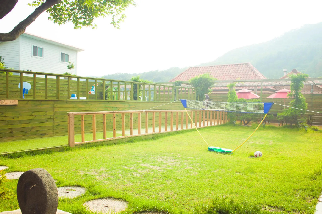 Gaypeong Smuff House Dokchae Pension