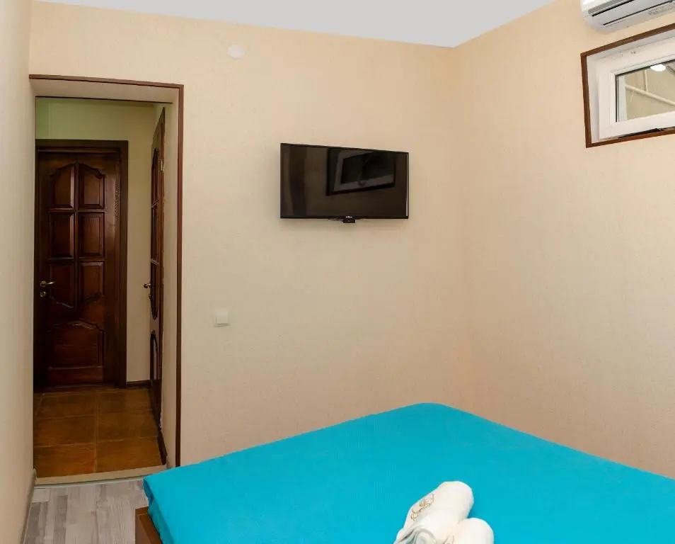 Economy room
