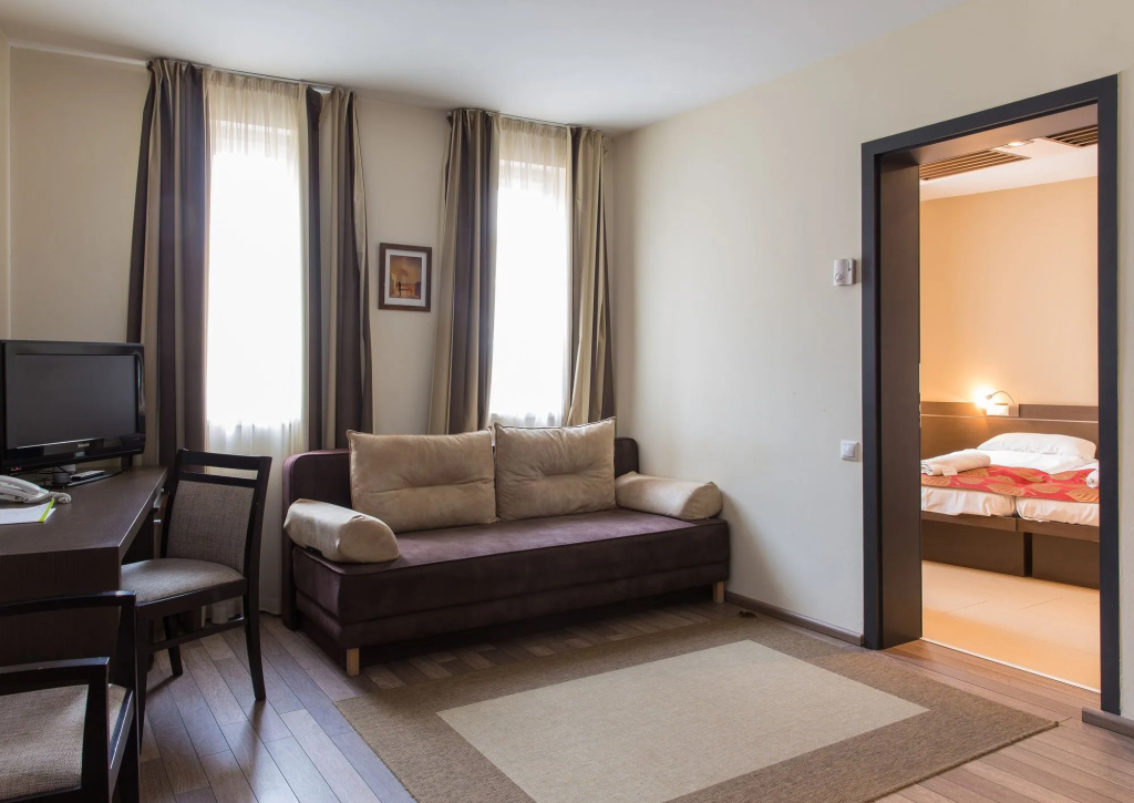CE Plaza Hotel - Général