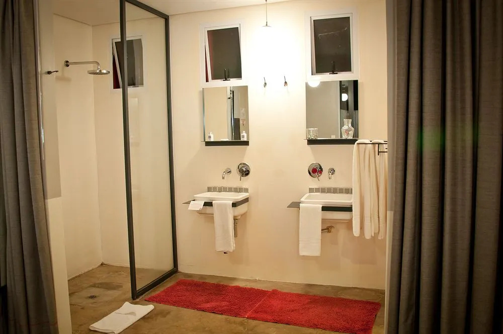 Hotel 64 on Gordon - фото 8