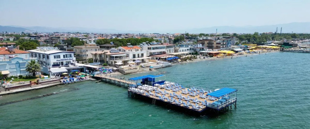 Beach & Waterfront