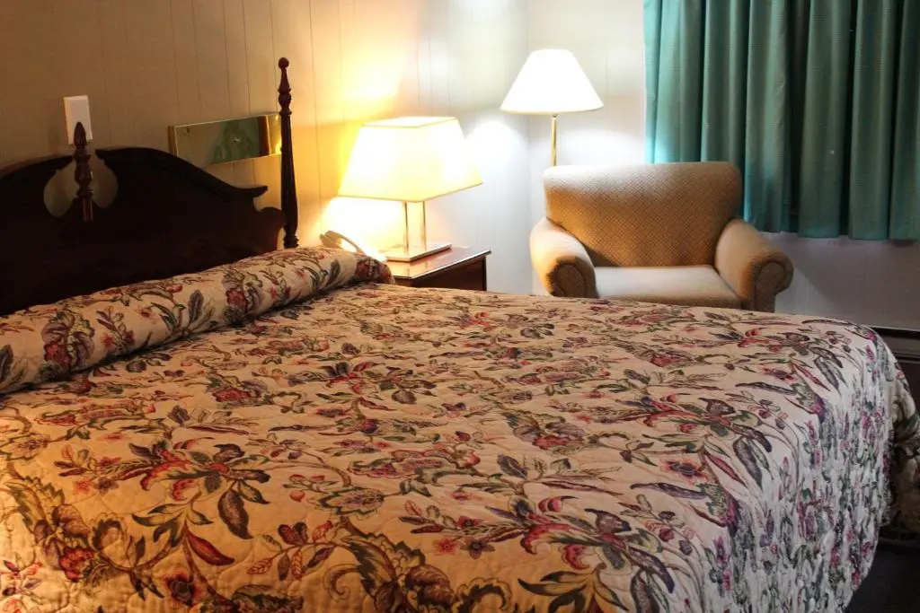 Economy room