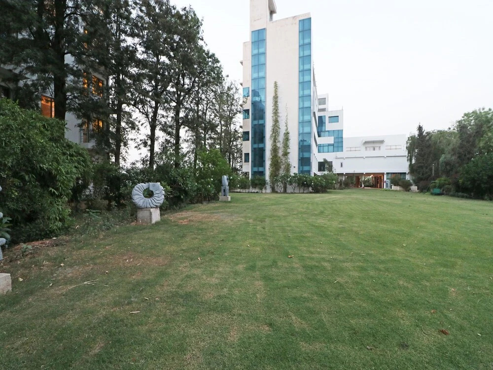 Urusvati Art And Habitat Centre By OYO Rooms