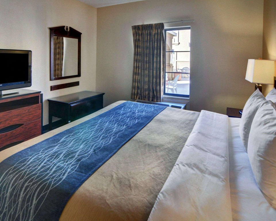 Отель Quality Inn & Suites Irving DFW Airport South в Ирвинге