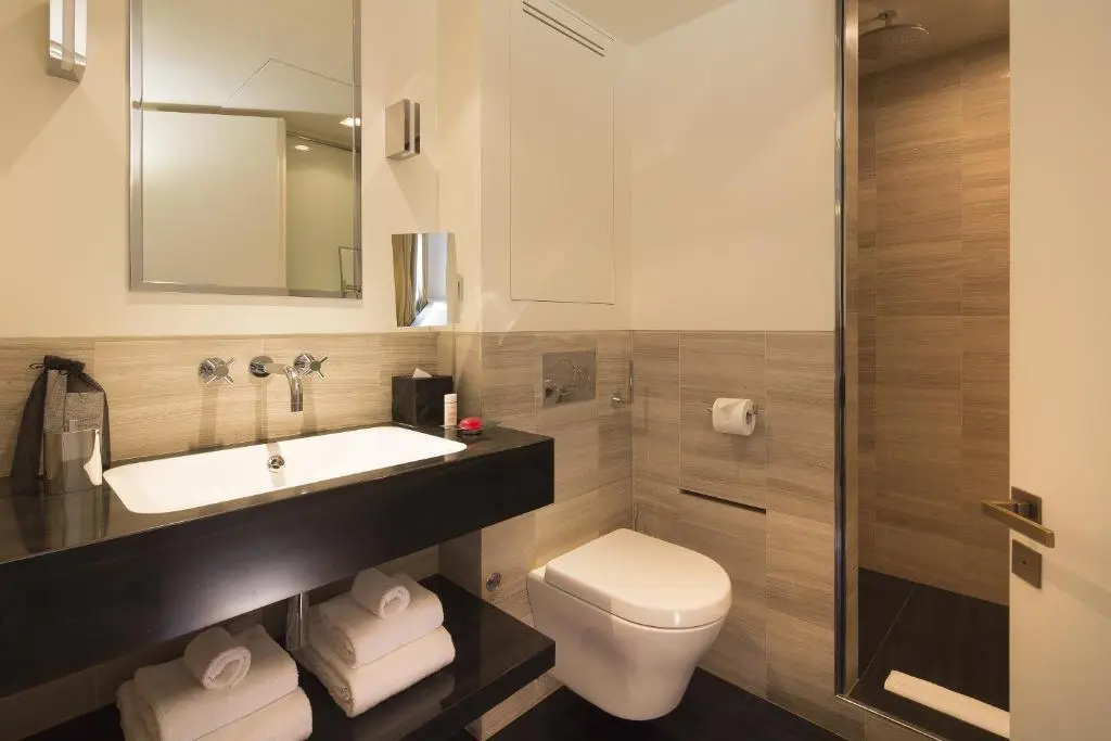 Hotel Marignan Champs - Elysées 32