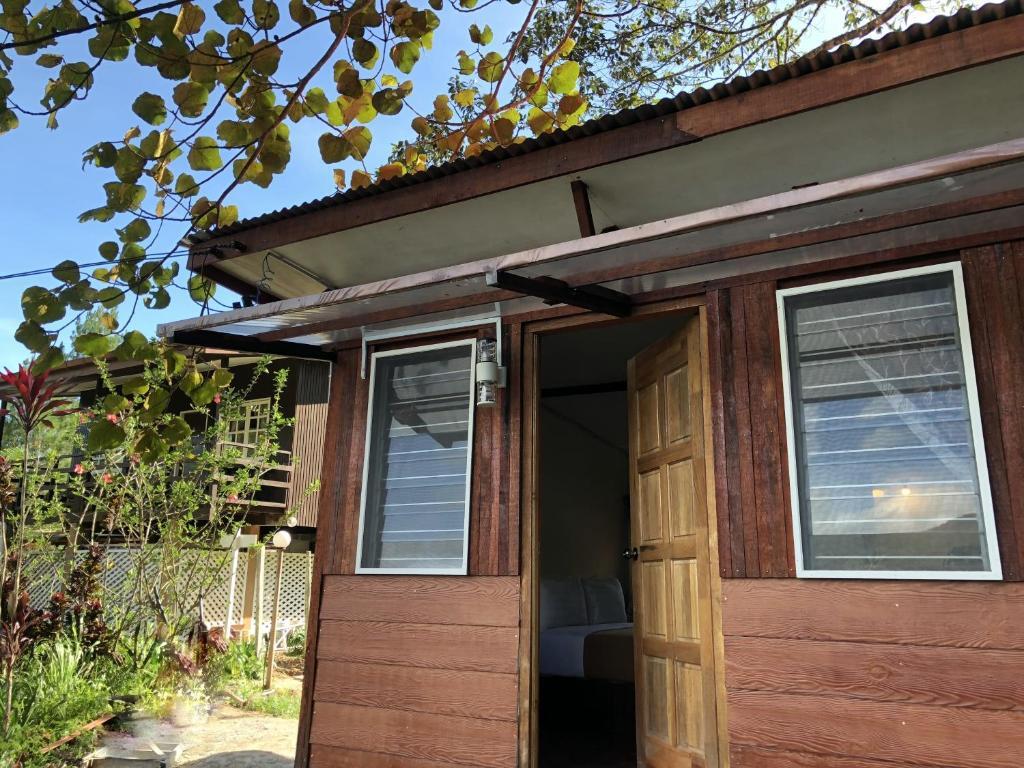Mile 36 Lodge