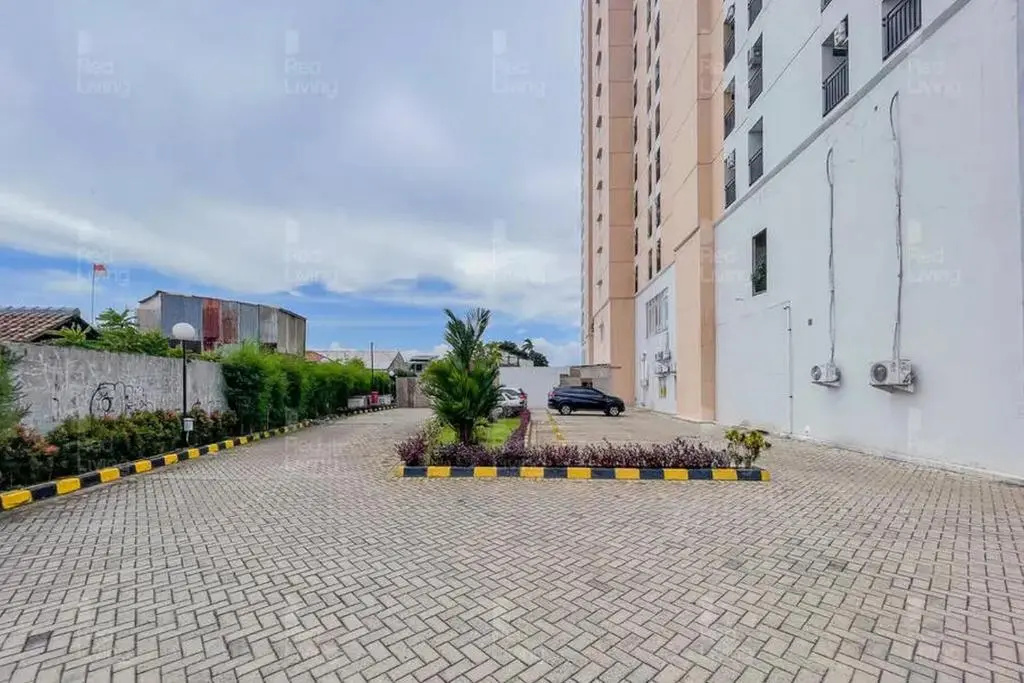 RedLiving Apartemen Green Lake View Cimanggis - WIN Property
