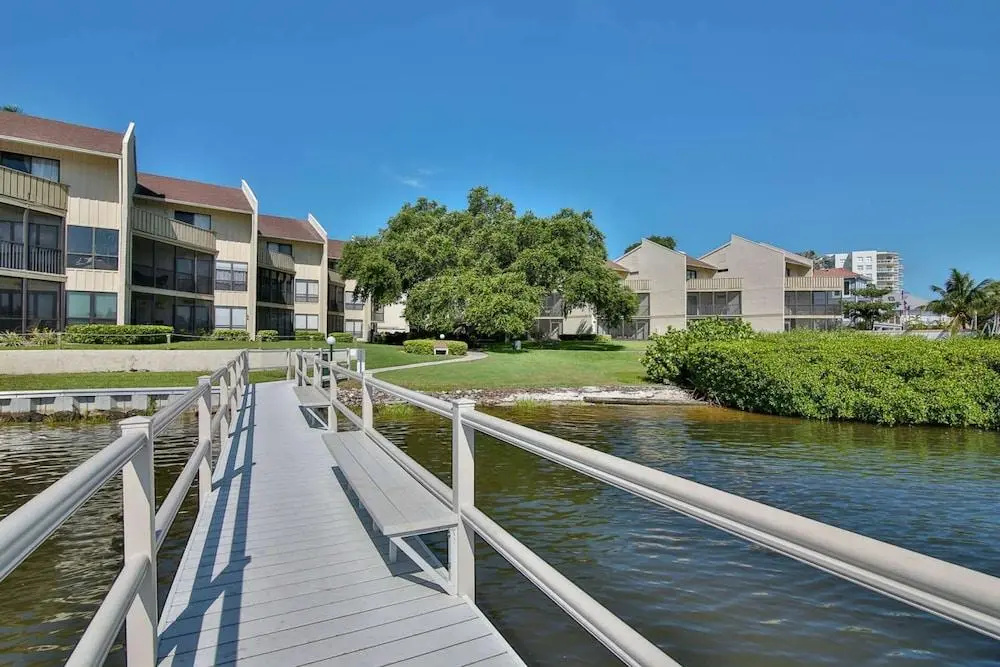Bay Oaks, 3rd Floor