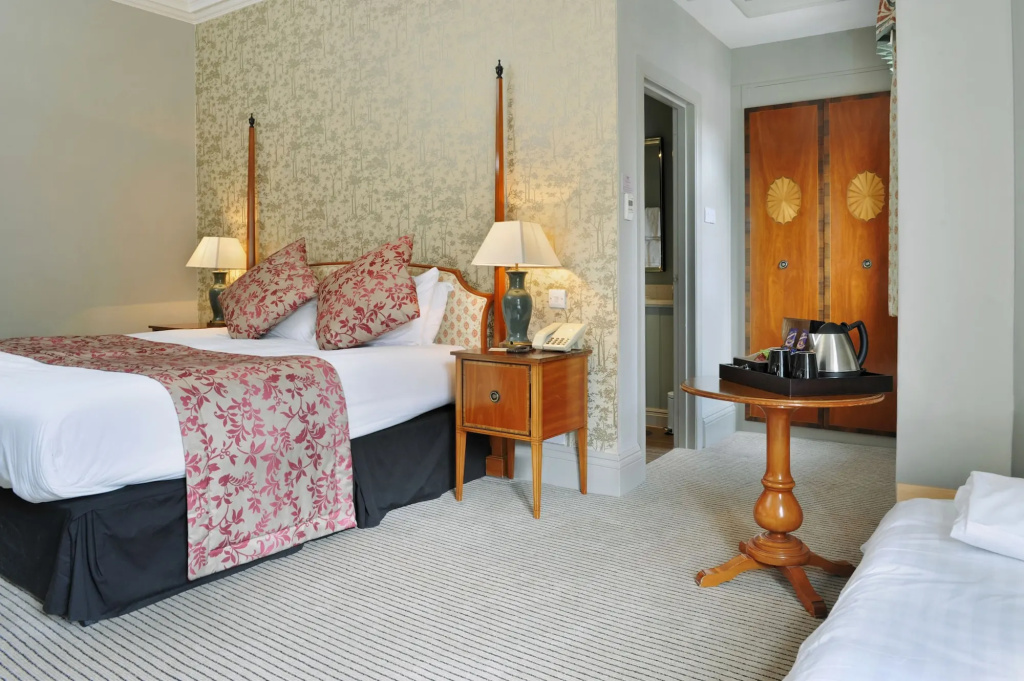 The Crown Manor House Hotel - Général
