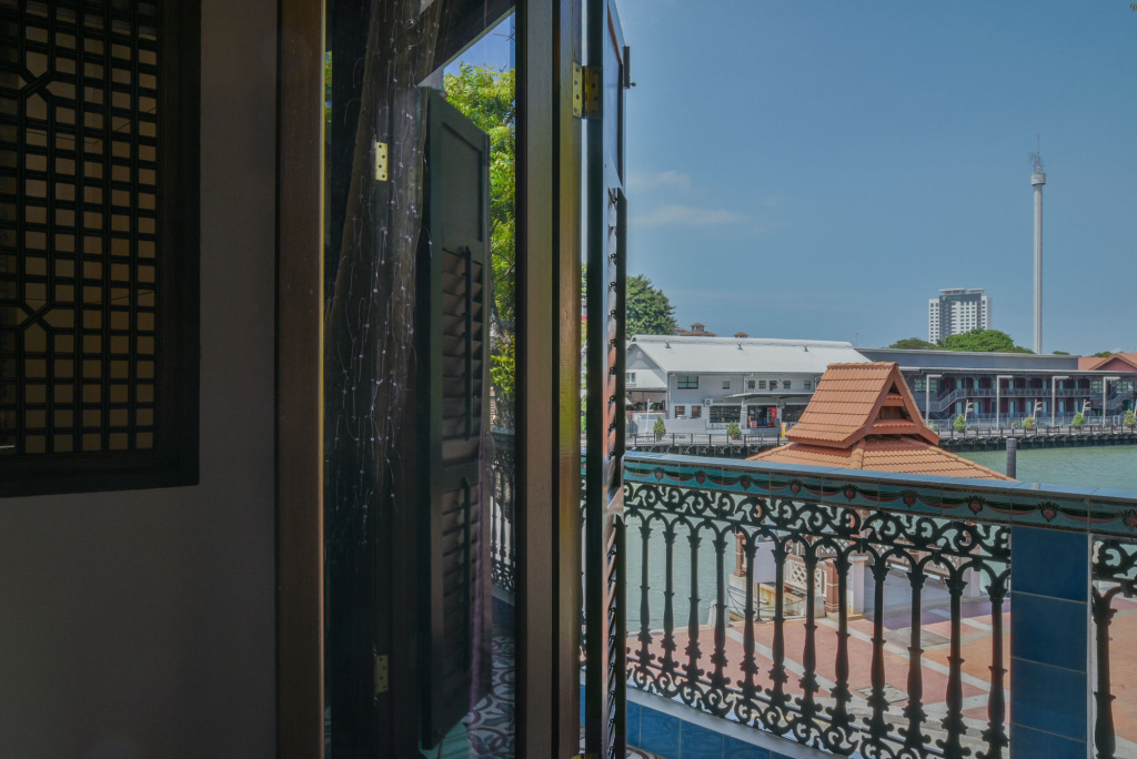 Balcony & Terrace