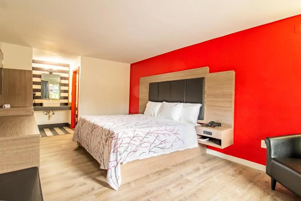 Standard Basement room