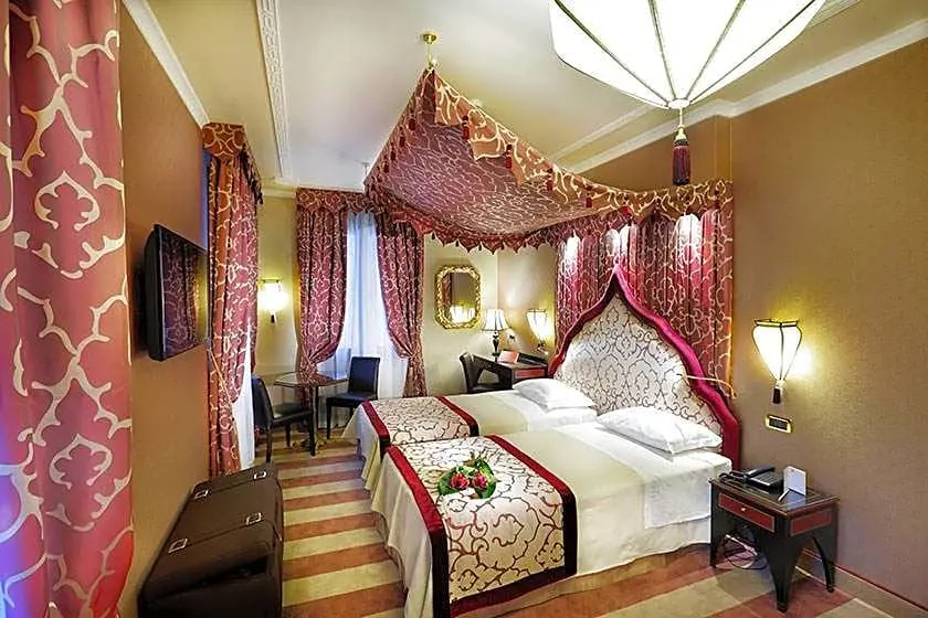 Double Junior Suite (full double bed)