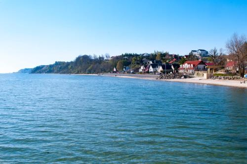 Beach & Waterfront