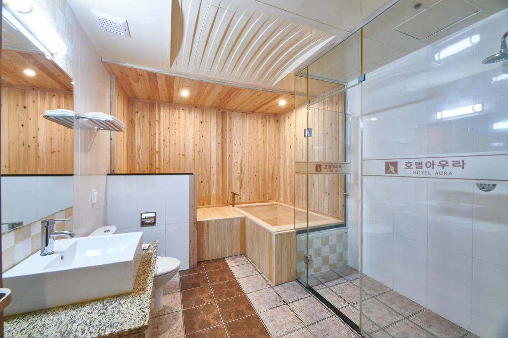 Double Suite (twin beds)