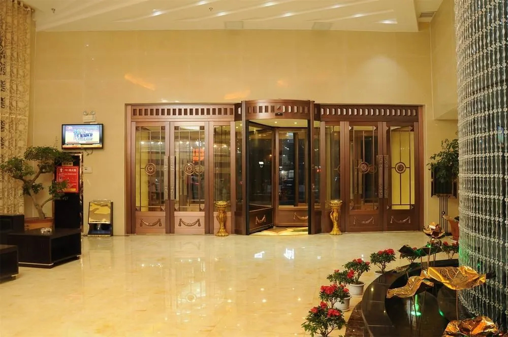 Wonderful International Hotel - фото 8