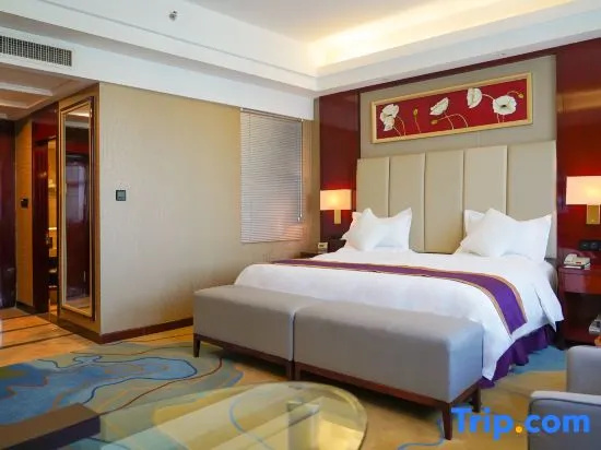 Deluxe Double Family room (full double bed)