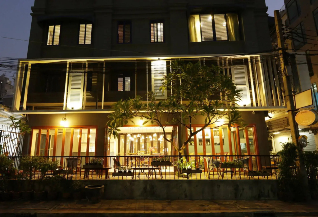 Nandha Hotel — фото