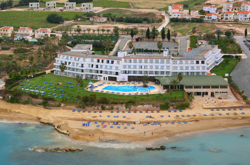 Beach & Waterfront