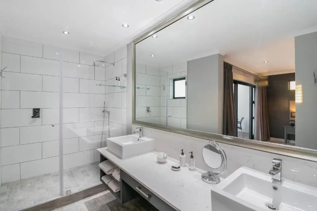 Standard Double room with pool view (full double bed)