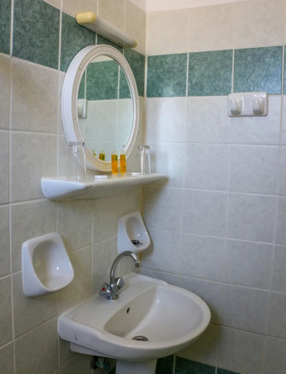 Standard Triple room with sea view