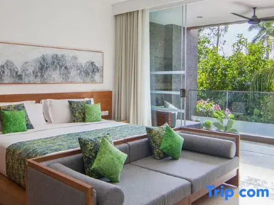 Legian Beach Hotel