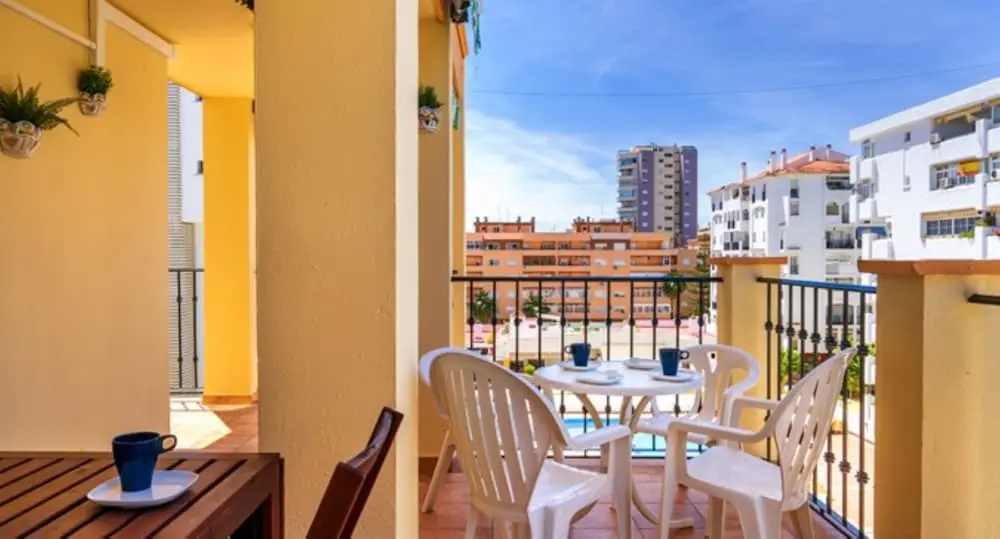Apartment - 2 Bedrooms with Pool and WiFi - 107867