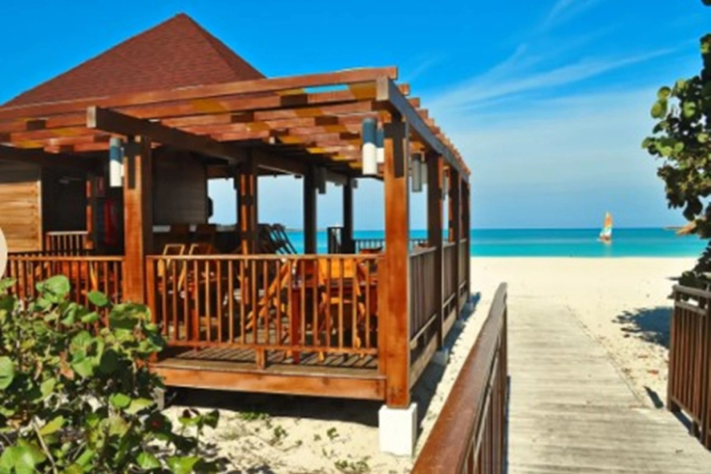 Beach & Waterfront