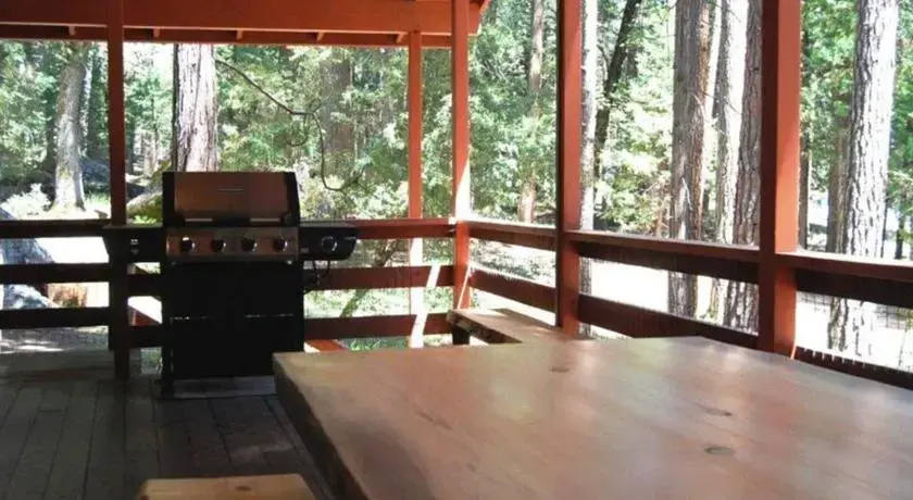 RedAwning Cabin #77 Chipmunk Retreat