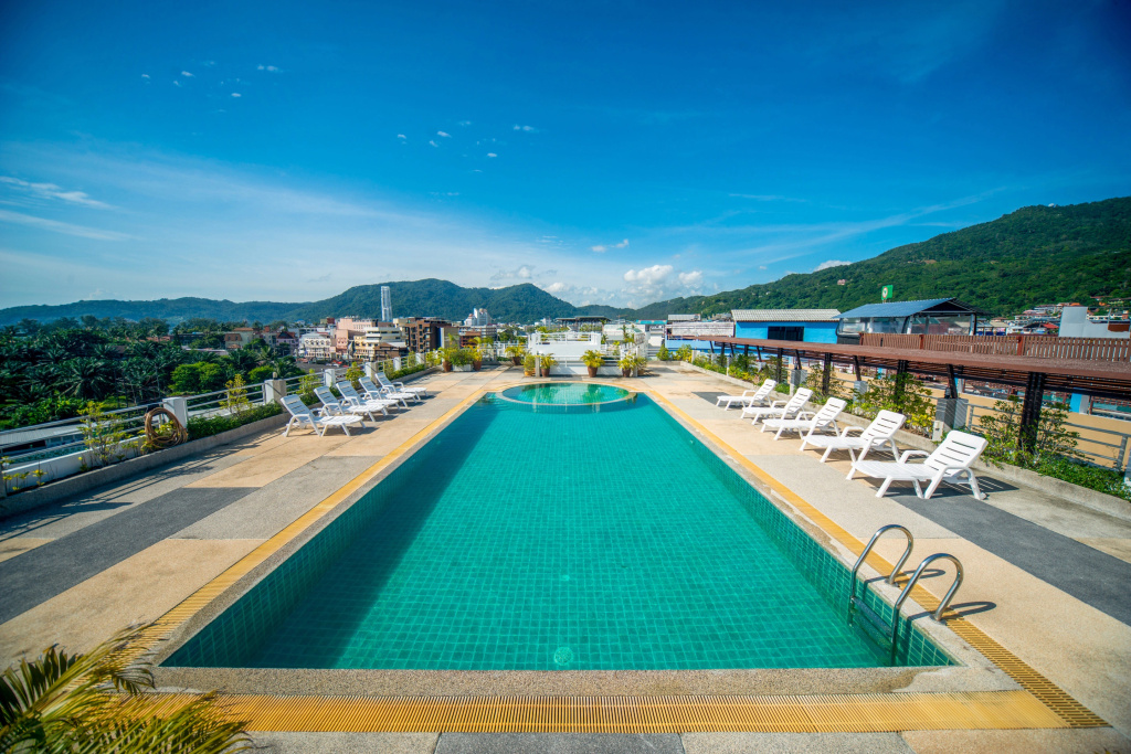 Beach & Waterfront