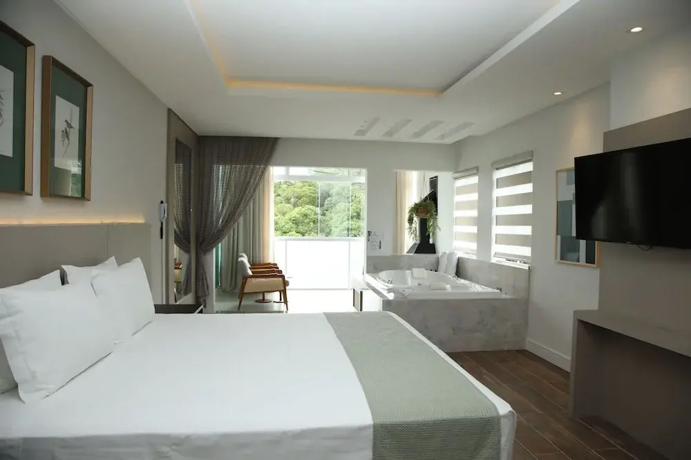 Premier room