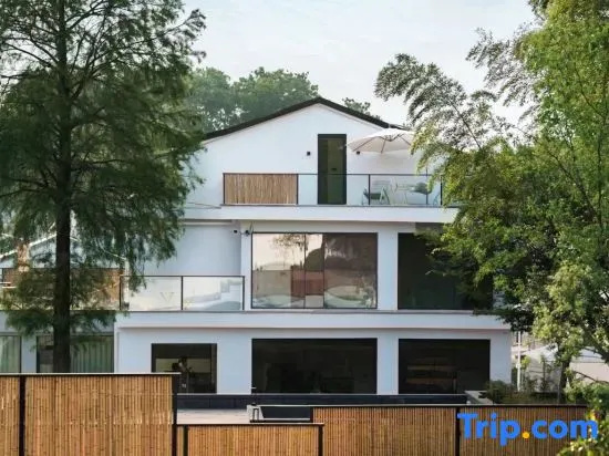 Nanshan Bamboo Sea Qingxi Yue Homestay (Tianmu Lake Yushui Hot Spring Branch)