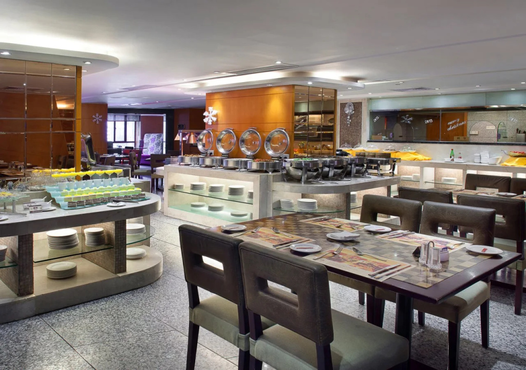 Food & Beverage