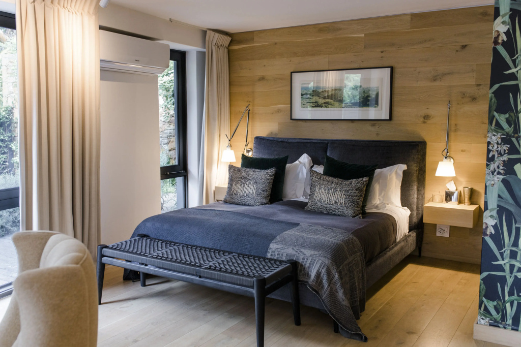 Maison Noir Opulent Garden Suite