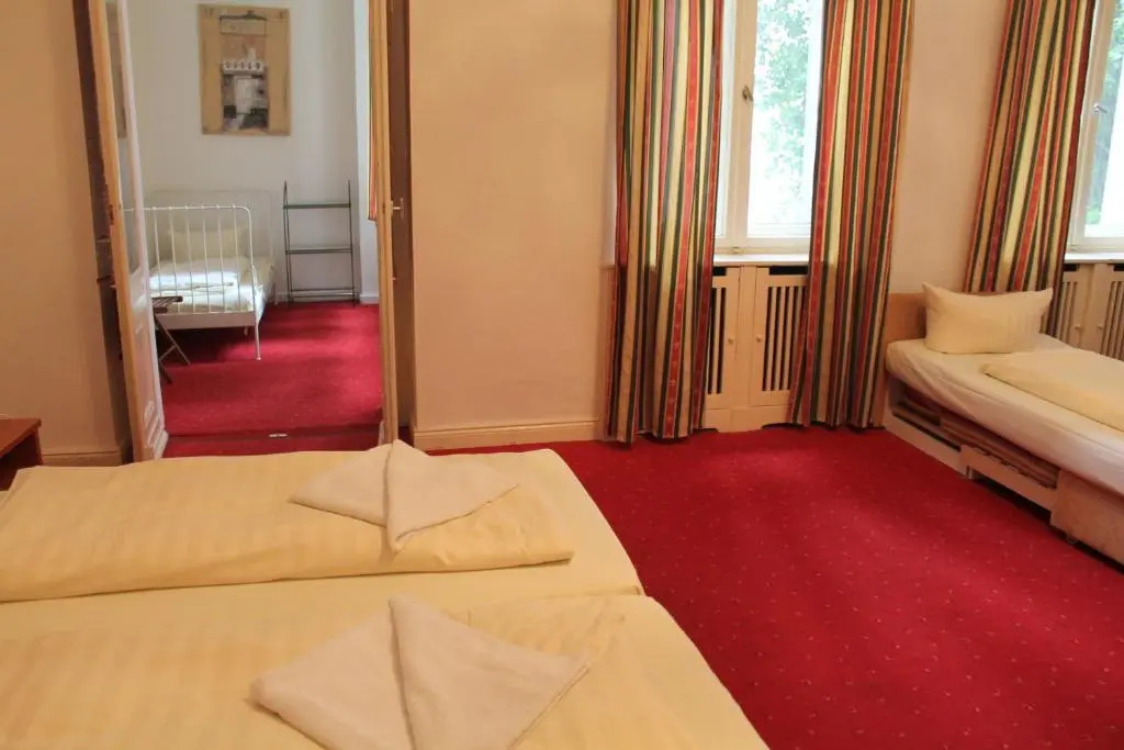 Standard Quintuple room