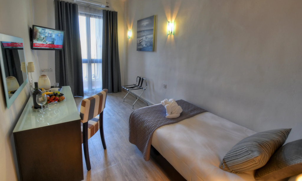 St Julian's Bay Hotel - Général
