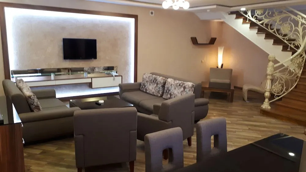 Вилла с 2 комнатами в Astoria Baku