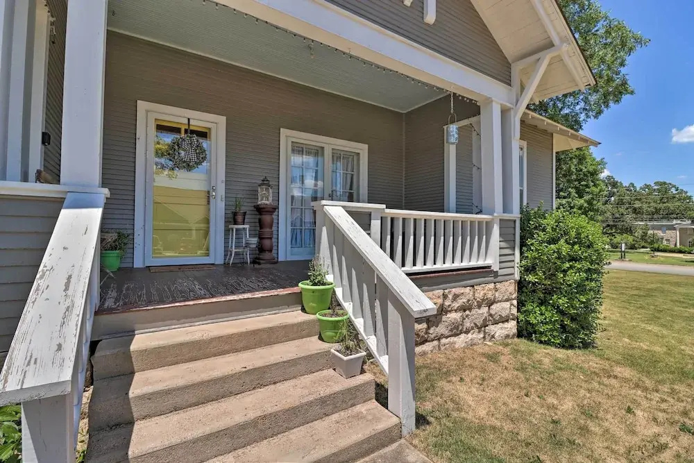Historic Mountain Home Haven w/ Large Yard!