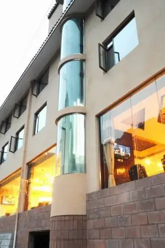 Tianjin Binhai One Hotel