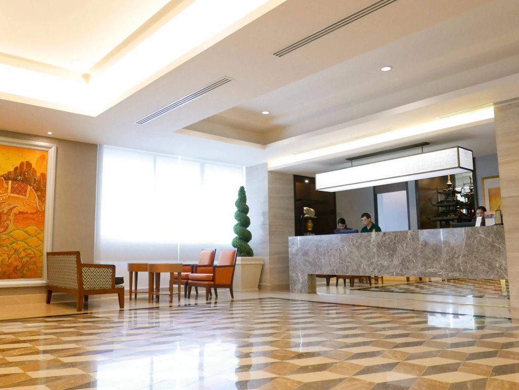 Indra Regent Hotel — фото