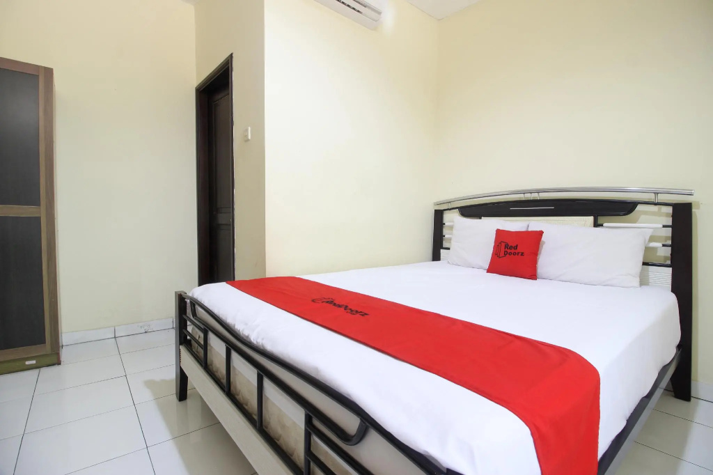 RedDoorz near RS Sarjito Yogyakarta 2