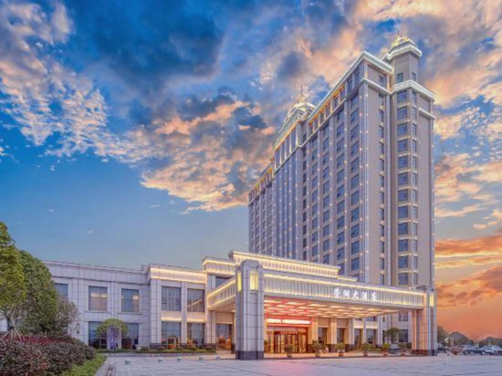 Ronghu Hotel