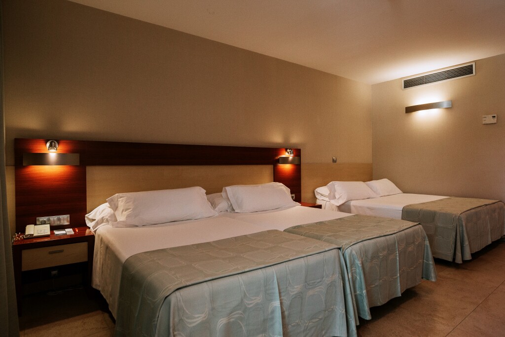 Hotel Deloix Aqua Center by null
