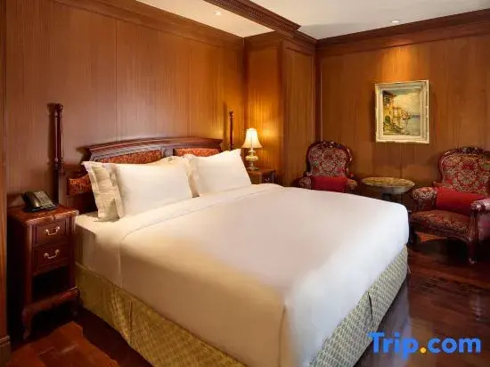 Deluxe Double Suite (full double bed)