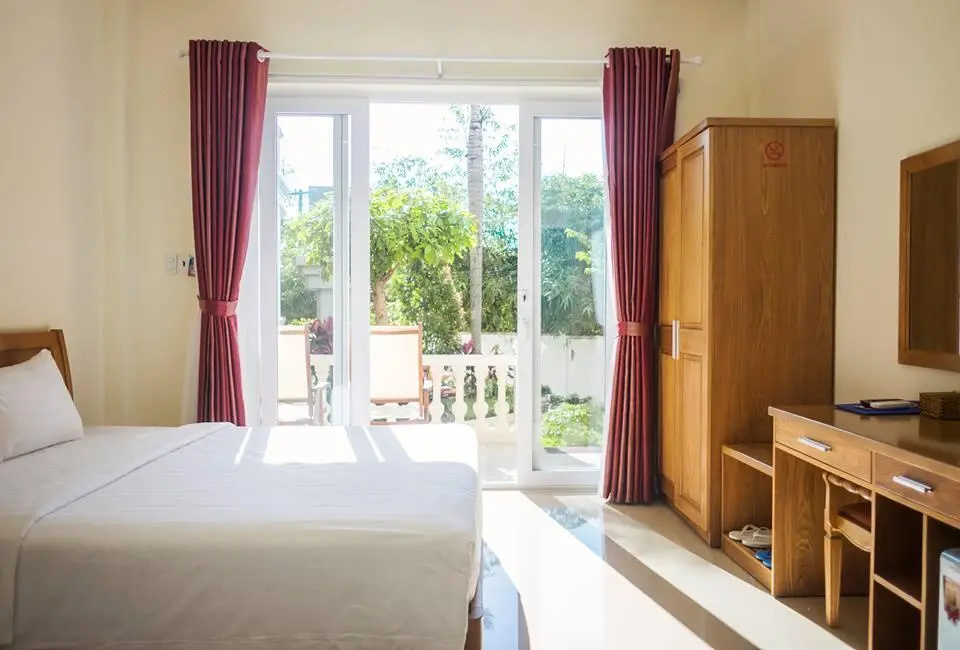 Deluxe Triple room with garden view