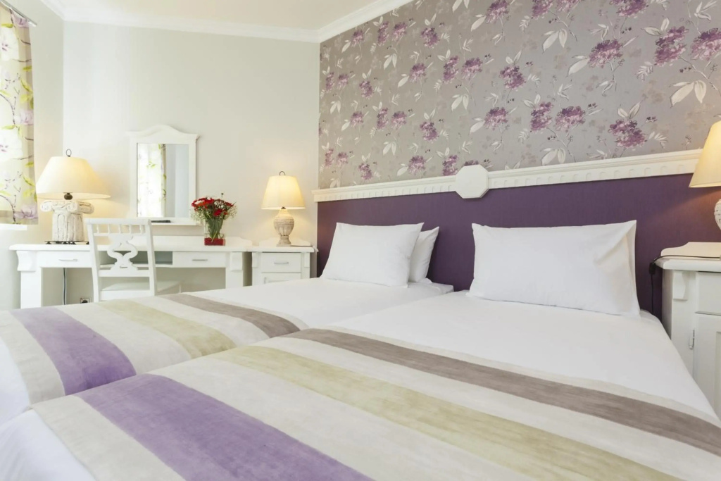 İz Flower Side Beach Hotel — фото 3