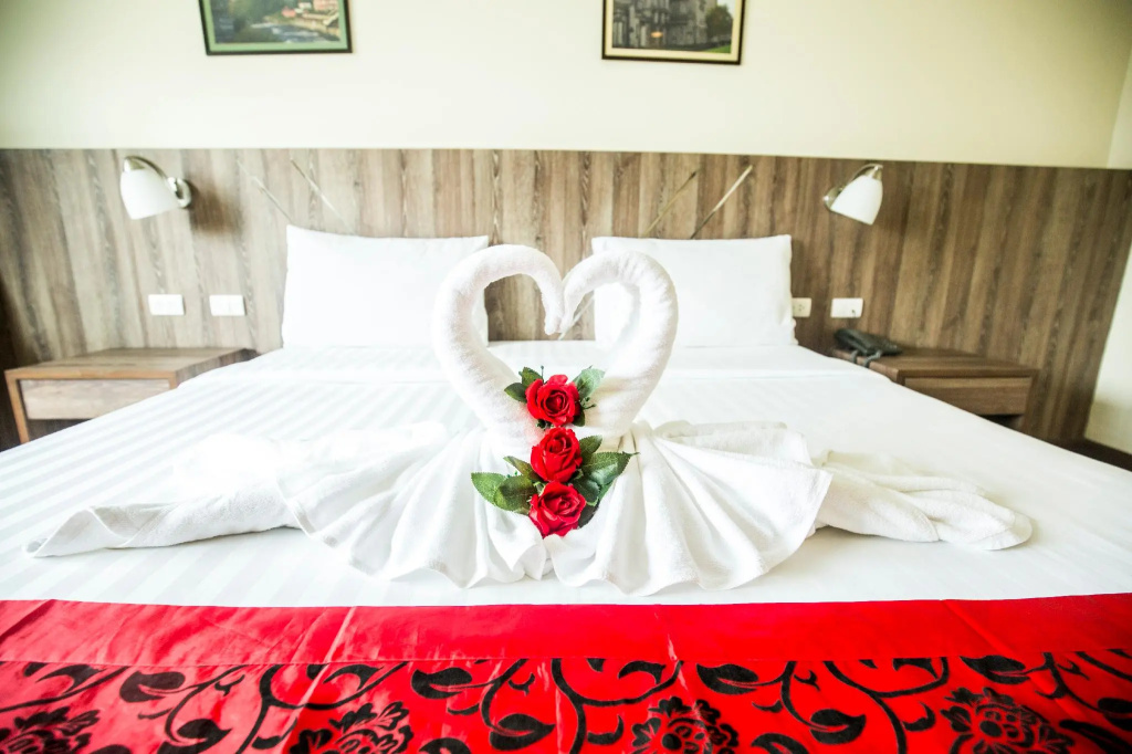 Deluxe Double room (full double bed)